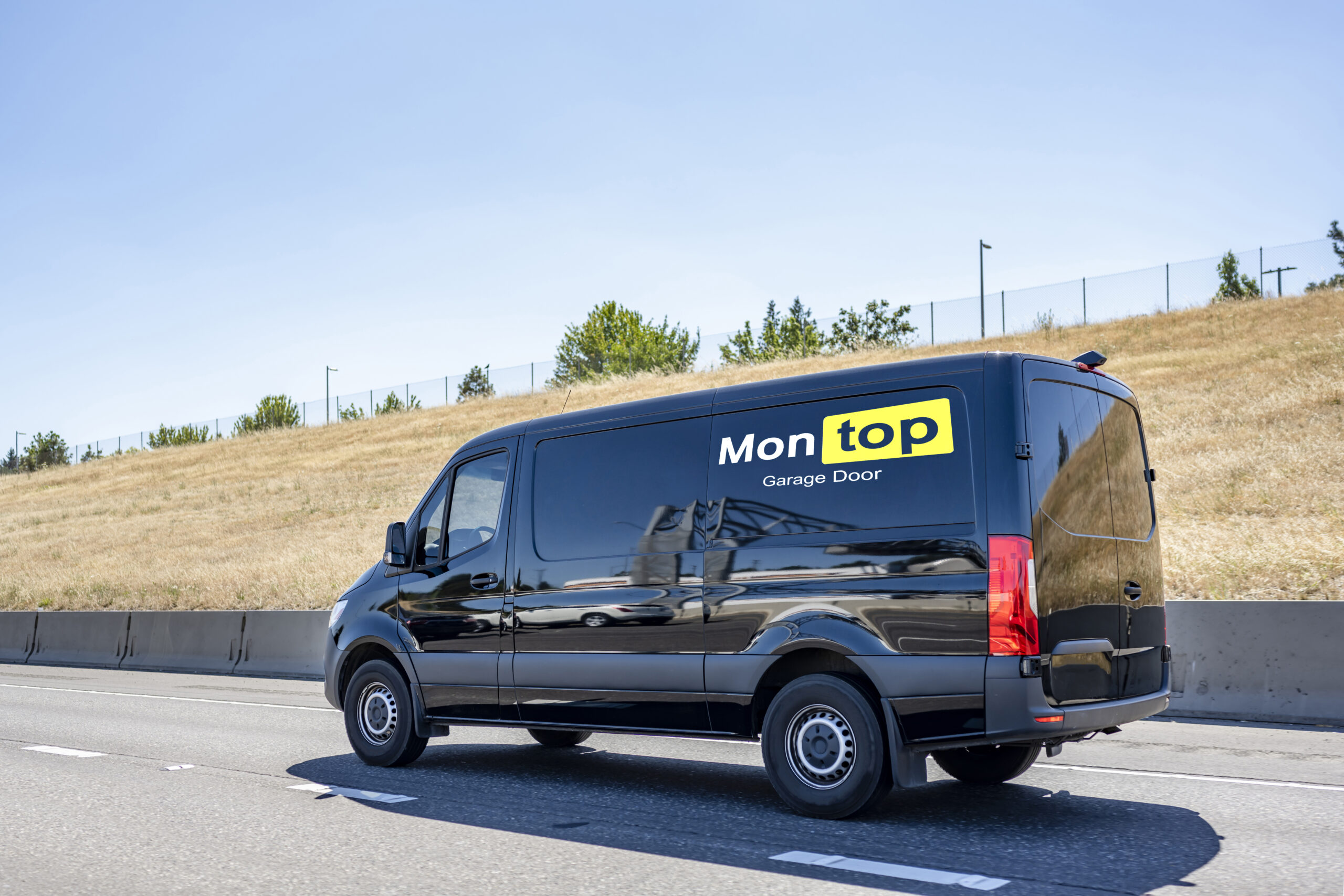 Expert, Affordable Garage Door Services: Choose Montop!